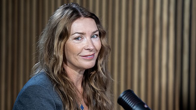 Hostem pořadu Rozstřel je zakladatelka institutu Solvo Ivana Tykač. Moderátorem je Vladimír Vokál.