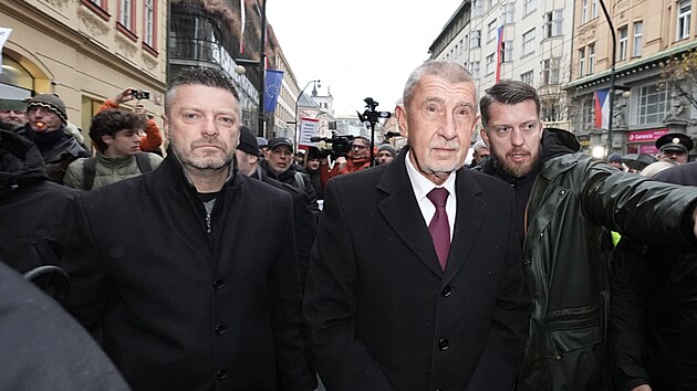 Česko si připomíná výročí sametové revoluce. Ráno dorazil také Andrej Babiš. (17. listopadu 2025)