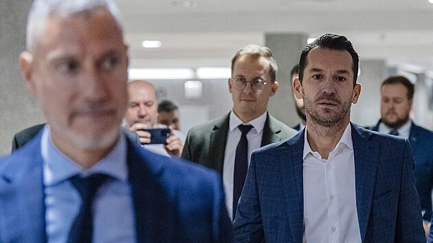 Pokračuje hlavní líčení v případu korupce při zadávání zakázek pražského dopravního podniku (DPP) - kauze Dozimetr. Vypovídal poslední z obžalovaných - podnikatel Maroš Jančovič. (14. listopadu 2025)