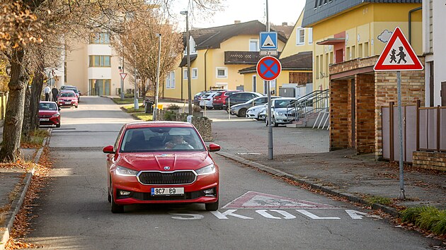 V Mladém chtějí zklidnit dopravu, ve čtvrti je i školka.