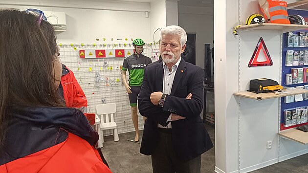 Návštěva Petra Pavla v Karlovarském kraji vrcholí v karlovarském Světě záchranářů. (11. listopadu 2025)