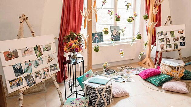 Martina Fialová má ve skladu přes 300 druhů svatebních dekorací.