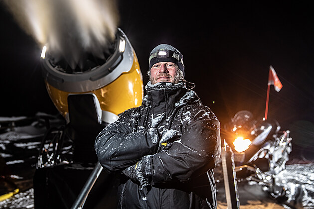 Zima za oponou – co se děje v Peci, než přijedou první lyžaři