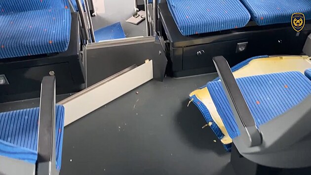 U Zlivi se srazil rychlík s osobním vlakem. (21. listopadu 2025)