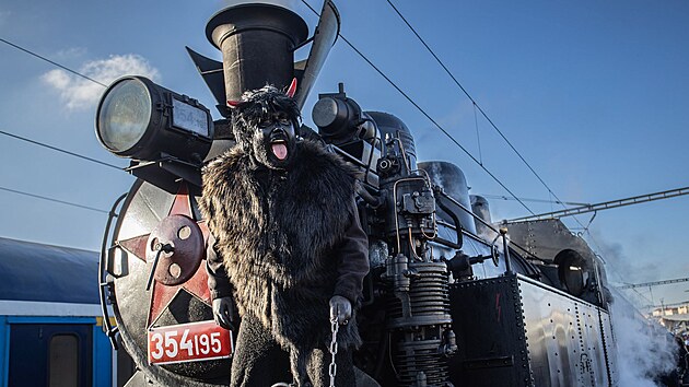 Na tratě v Karlovarském kraji vyrazí tradiční Mikulášské vlaky.