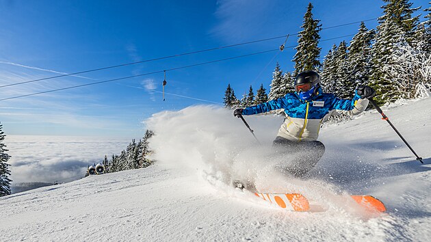 První lyžařský den na Černé hoře v Krkonoších (28.11.2025).