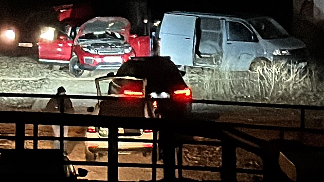 V pražských Kobylisech došlo k únosu. Čtveřici pachatelů dopadli policisté chvíli po půlnoci (28. listopadu 2025)