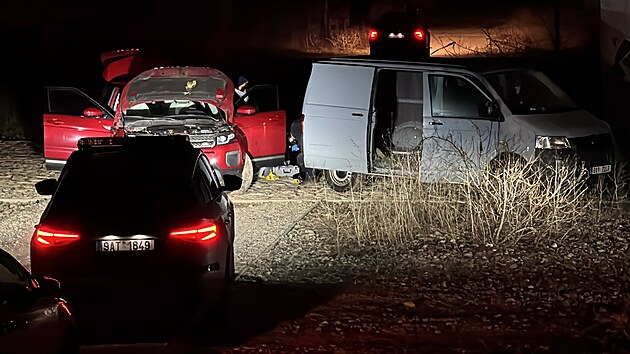 V pražských Kobylisech došlo k únosu. Čtveřici pachatelů dopadli policisté chvíli po půlnoci (28. listopadu 2025)