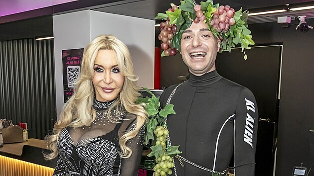 Dolly Buster a David Key na křtu duhového vína v Bratislavě (20. listopadu 2025)