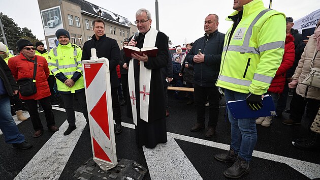 Slavnostní otevření mostu v Ratibořské ulici v Opavě. Původní most v centru města zničily podzimní povodně roku 2024. (23. listopadu 2025)