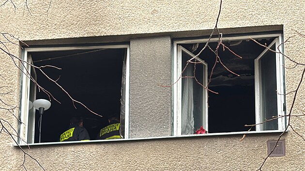 Kvůli požáru bytu na Spořilově v neděli vyjížděly jednotky záchranného integrovaného systému. (30. listopadu 2025)