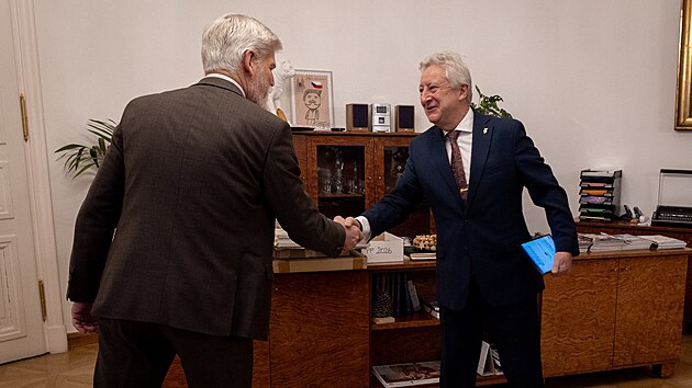 Kandid&aacute;t na ministra obrany za SPD Jarom&iacute;r Zůna po  přijet&iacute; u prezidenta Petra Pavla (4. prosince 2025)