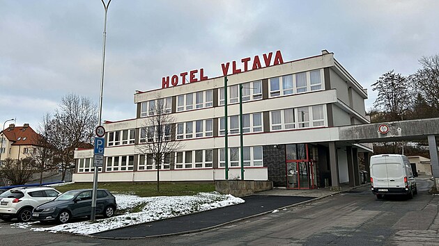Hotel Vltava nyní slouží jako ubytovna.