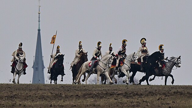 Bitvu u Slavkova z roku 1805 každoročně připomíná rekonstrukce nadšenců v historických uniformách. (listopad 2025)