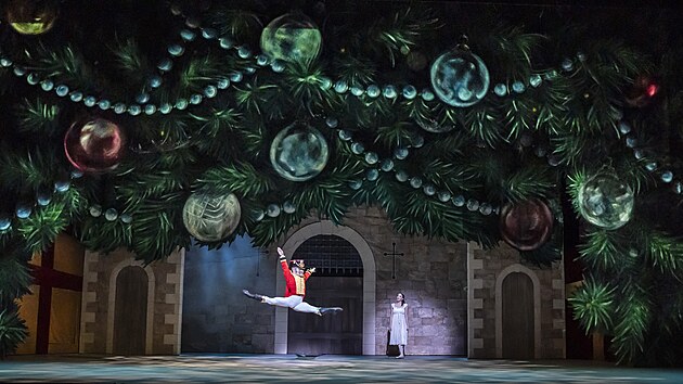 Vánoční představení baletu Louskáček souboru English National Ballet