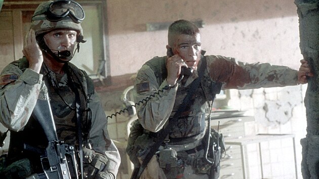 Černý jestřáb sestřelen (2001)