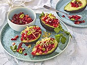 Avokádo plněné řepnou salsou