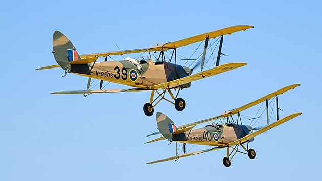 Historické letouny Tiger Moth ze sbírky RAF Station Czechoslvakia v Podhořanech