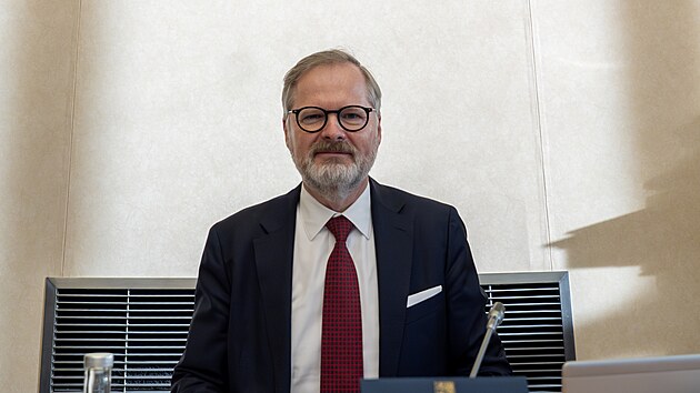 Kabinet v demisi premiéra Petra Fialy má ve středu na programu své poslední řádné zasedání. Na snímku premiér s ministrem vnitra Vítem Rakušanem (STAN). (10. prosince 2025)