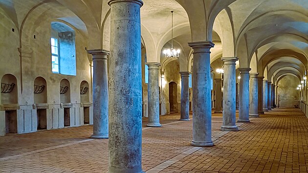 Opravená barokní konírna v Zákupech