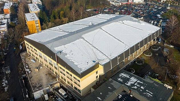 Rekonstruovaný zimní stadion v Havířově, renovace střechy a dalších částí přišla na zhruba 150 milionů korun. (8. prosince 2025)
