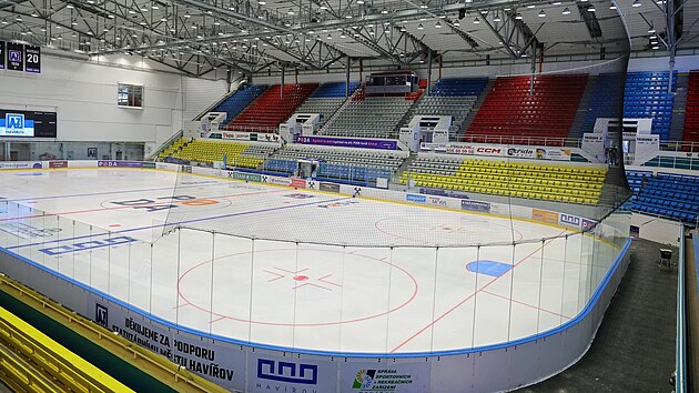 Rekonstruovaný zimní stadion v Havířově, renovace střechy a dalších částí přišla na zhruba 150 milionů korun. (8. prosince 2025)