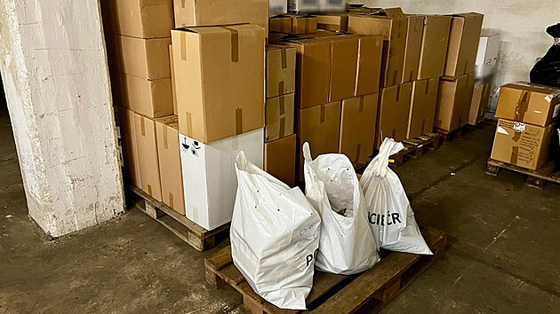 Zajištěný cigaretový kontraband na Novojičínsku. (18. prosince 2025)