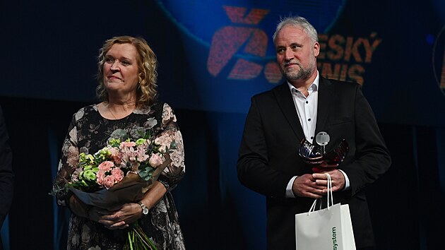 Rodiče absolutního vítěze Jakuba Menšíka Kateřina a Michal na slavnostním vyhlášení ankety o nejlepší české tenistky a tenisty.