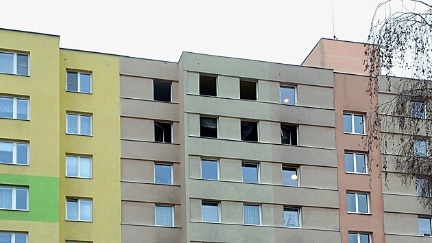 Hořelo v sedmém patře panelového domu.