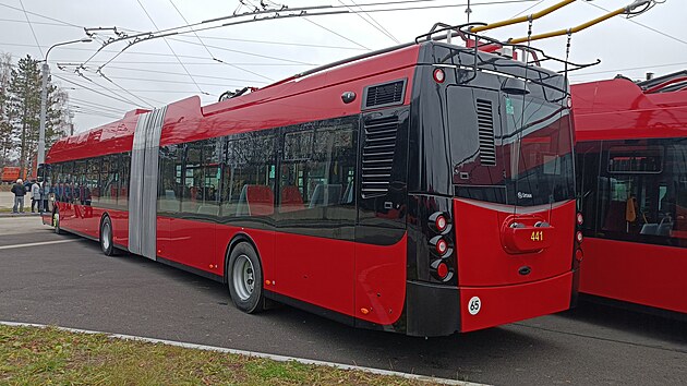 Českobudějovický dopravní podnik si pořídil 21 nových trolejbusů. (17. prosince 2025)