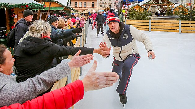 V pátek dopoledne se na náměstí Přemysla Otakara II. v Českých Budějovicích konala pozvánka a představení Olympijského festivalu. (12. prosince 2025)