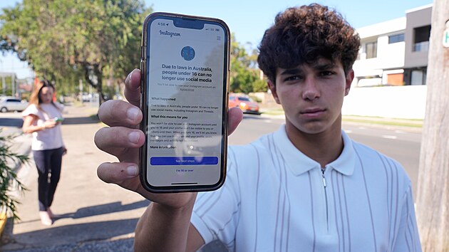 V Austrálii vešel v platnost zákaz sociálních médií pro děti mladší 16 let. (10. prosince 2025)