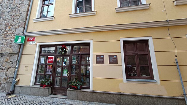 Kvůli rekonstrukci Brány Matky Boží bude na čas uzavřeno i turistické informační centrum. To má sídlo hned v sousedním domě.