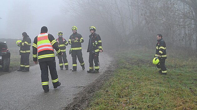 Policisté a hasiči pátrají po dvanáctiletém chlapci z Halenkovic na Zlínsku. (12. prosinec 2025)