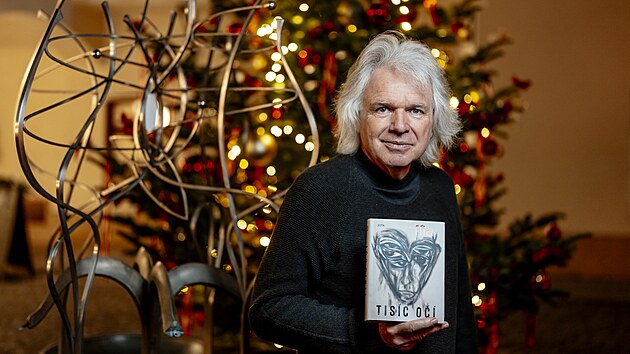 Scenárista, režisér a spisovatel Ivan Fíla vydává nový historický román Tisíc očí. (4. prosince 2025)