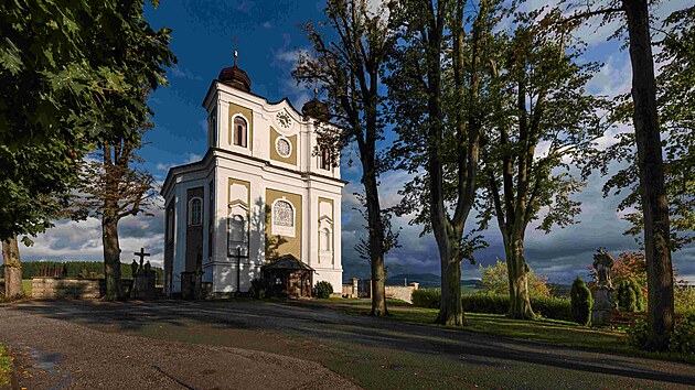 Kostel sv. Prokopa v Bezděkově nad Metují