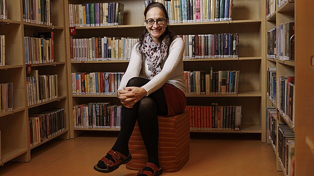 Deset let vede Ivana Brzobohatá knihovnu v Mokré-Horákově na Brněnsku. Za tu dobu se stala živým komunitním centrem, což jí v roce 2025 vyneslo titul Knihovna roku.