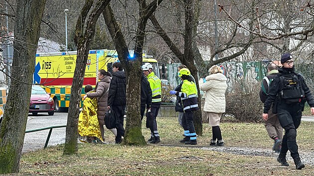 Požár v úložném prostoru v panelovém domě v ulici Jílovská, Praha 4. (6. ledna 2026)