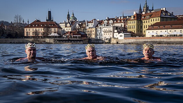 15. ročník Tříkrálového otužileckého plavání pod Karlovým mostem (6. ledna 2026)