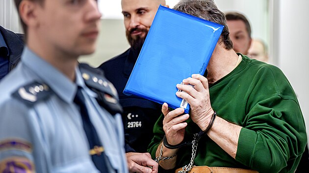 Soud projednává žádost bývalého náměstka motolské nemocnice Pavla Budinského viněného z korupce o propuštění z vazby. (16. ledna 2025)