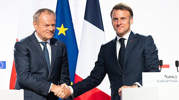 Polský premiér Donald Tusk a francouzský prezident Emmanuel Macron uzavřeli dohodu o vzájemných bezpečnostních zárukách. (9. května 2025)