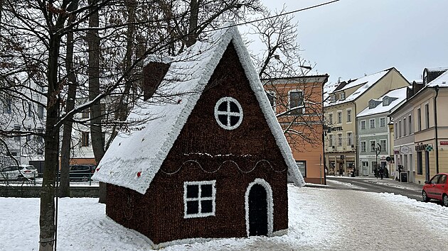 Perníková chaloupka stojí v parku Na Sadech v Českých Budějovicích.