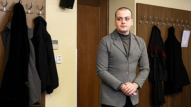 U Krajského soudu v Hradci Králové čelí Ondřej Mihálik obžalobě z pokusu vraždy při dopravní nehodě. (13. ledna 2026)