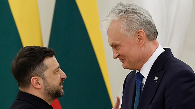 Ukrajinský prezident Volodymyr Zelenskyj se spolu s prezidenty Polska a Litvy Karolem Nawrockým a Gitanasem Nausédou zúčastnil ve Vilniusu oslav výročí vypuknutí povstání proti carskému Rusku v roce 1863. (25. ledna 2026)