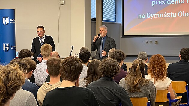 Prezident Petr Pavel zahájil návštěvu Olomouckého kraje v hejčínském gymnáziu. (22. ledna 2026)