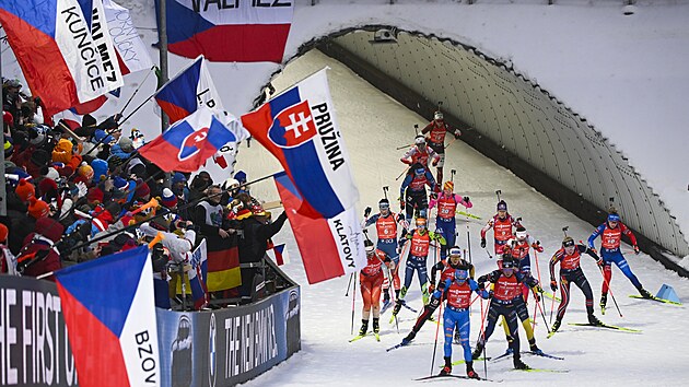 Biatlonistky ve smíšené štafetě.