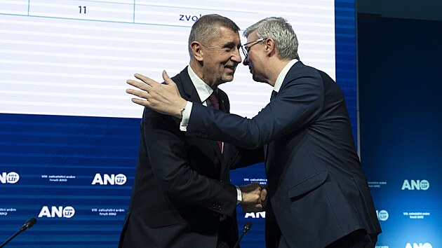 Premiér a předseda ANO Andrej Babiš a první místopředseda hnutí Karel Havlíček, který měl při volbě větší podporu než jeho šéf.