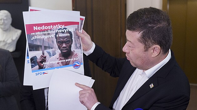 Předseda Sněmovny a SPD Tomio Okamura po jendnání mandátového a imunitního výboru (20. února 2026)