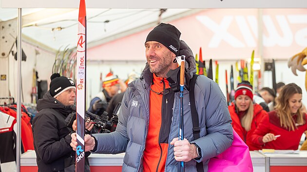 Bývalý fotbalista Jan Koller se postavil do stopy závodu na deset kilometrů. (31. ledna 2026)