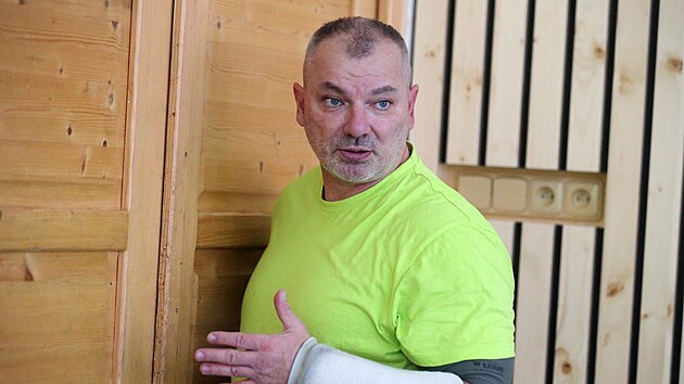 Podle lektora sebeobrany Luďka Trojánka je vždy to nejdůležitější zabezpečit dveře. Jakýmkoliv způsobem.